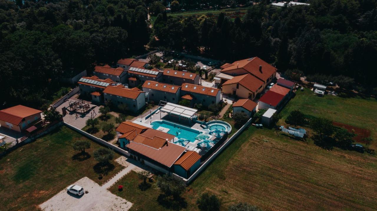 Resort Zatisje Савудрия Екстериор снимка