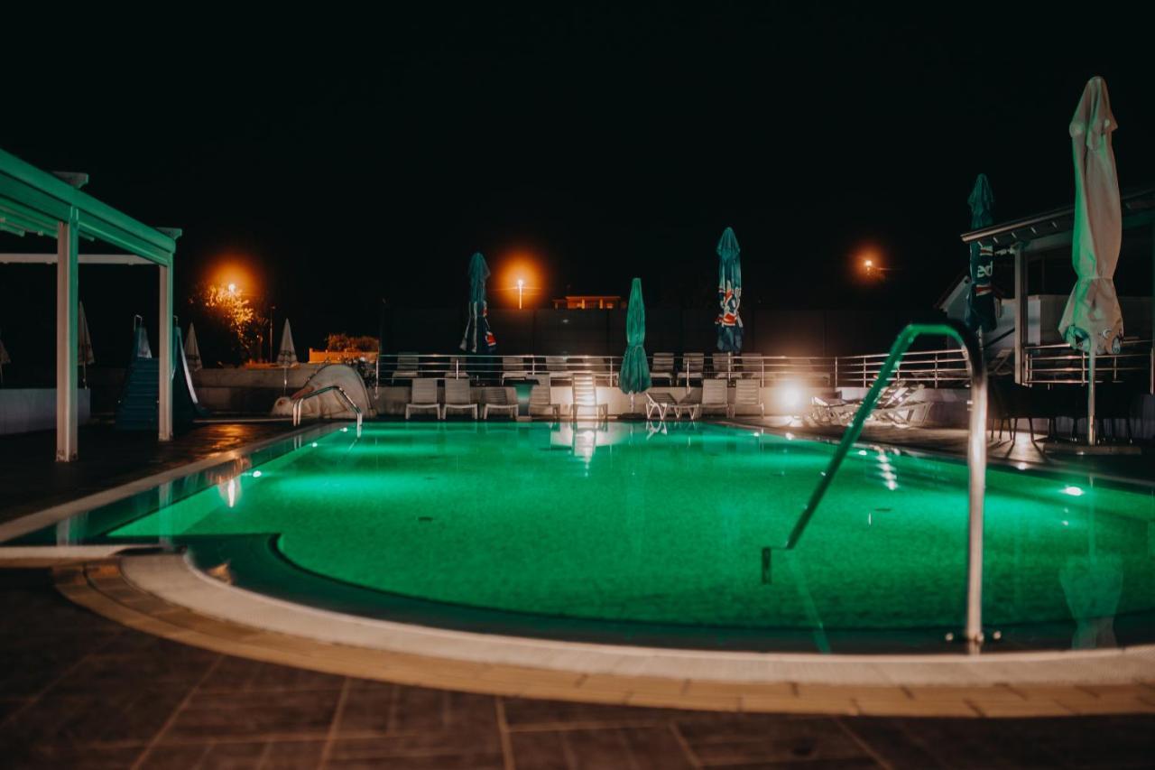 Resort Zatisje Савудрия Екстериор снимка