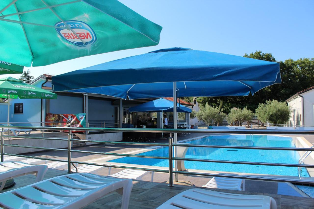 Resort Zatisje Савудрия Екстериор снимка