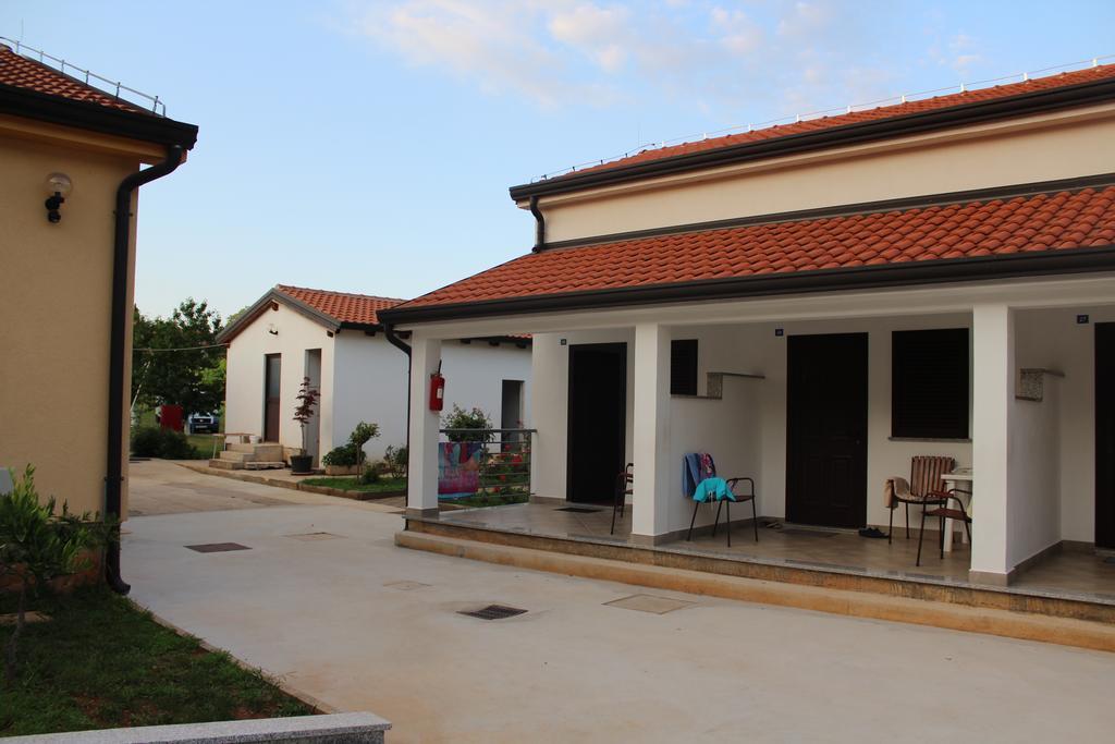 Resort Zatisje Савудрия Екстериор снимка