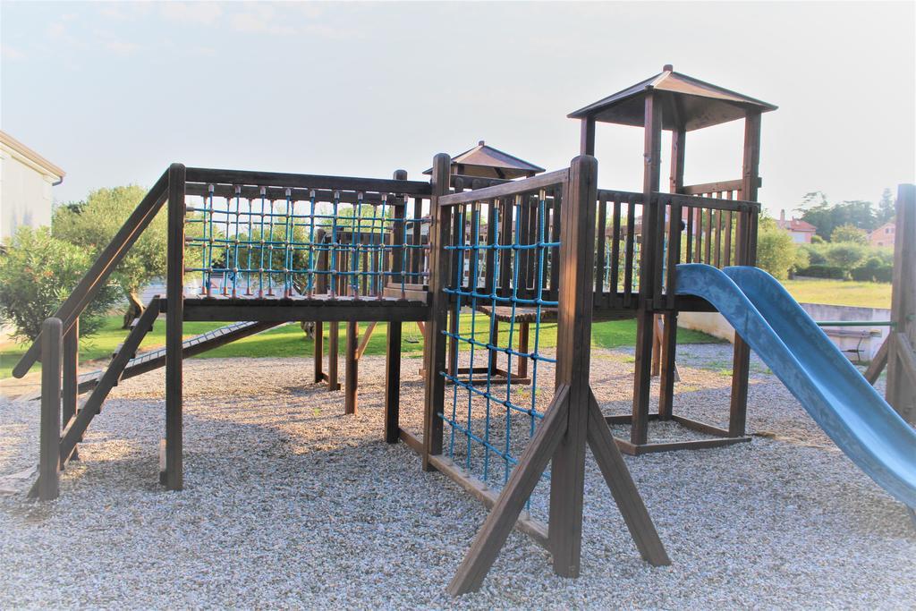 Resort Zatisje Савудрия Екстериор снимка